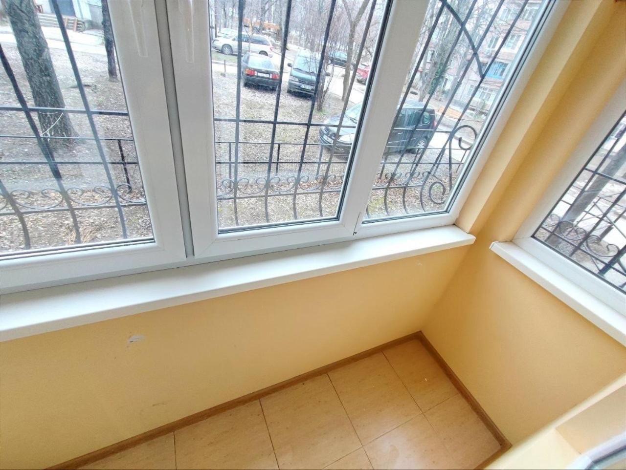 Apartament Str Grenoble Chişinău Extérieur photo